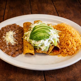 Tacos Dorados de Pollo
